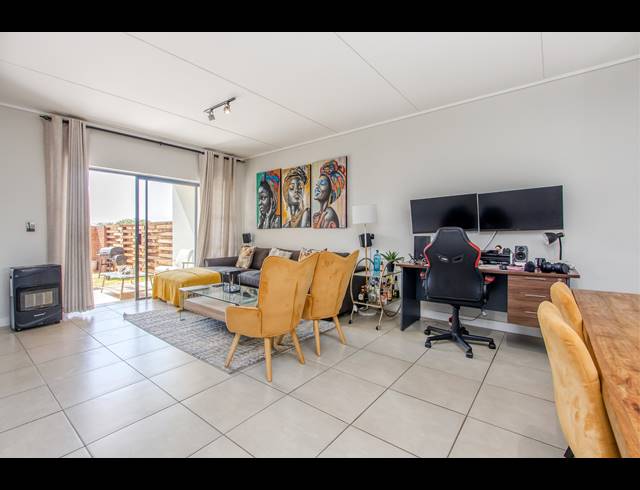 3 BEDROOM APARTMENT TO LET IN LINBRO PARK